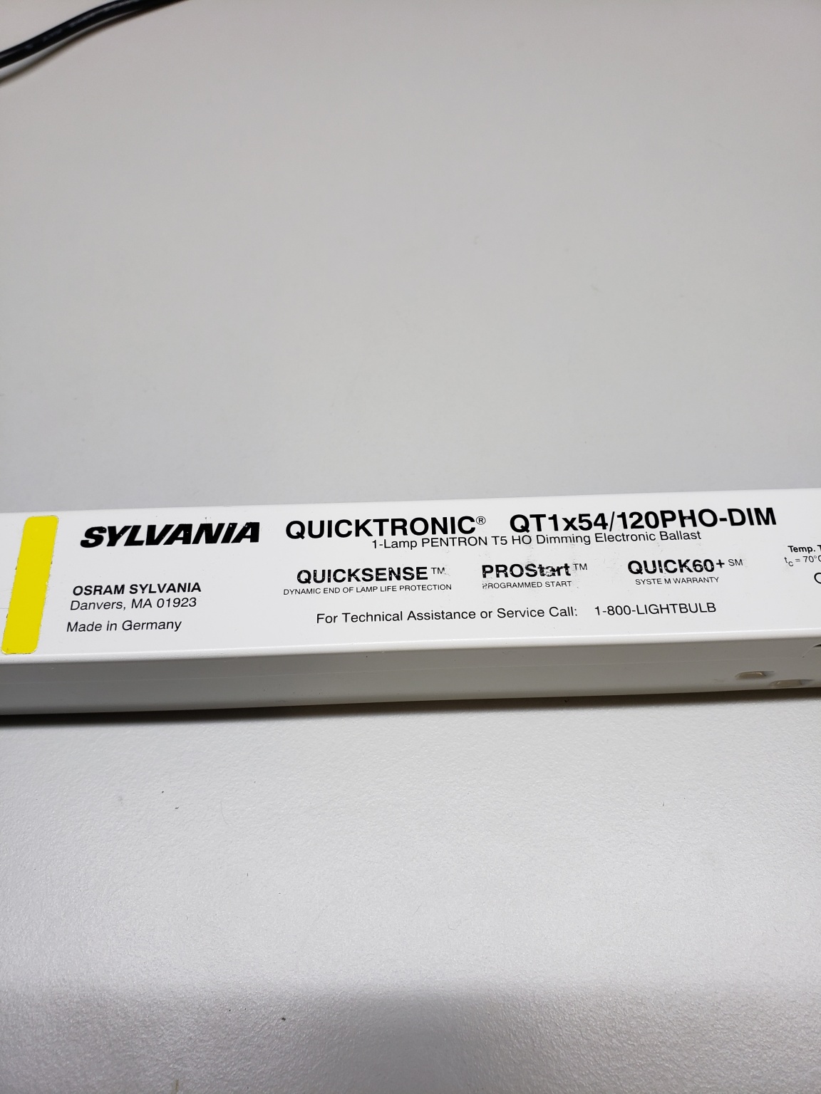1x 54w Dimmable T5 ballast (Osram Sylvania)